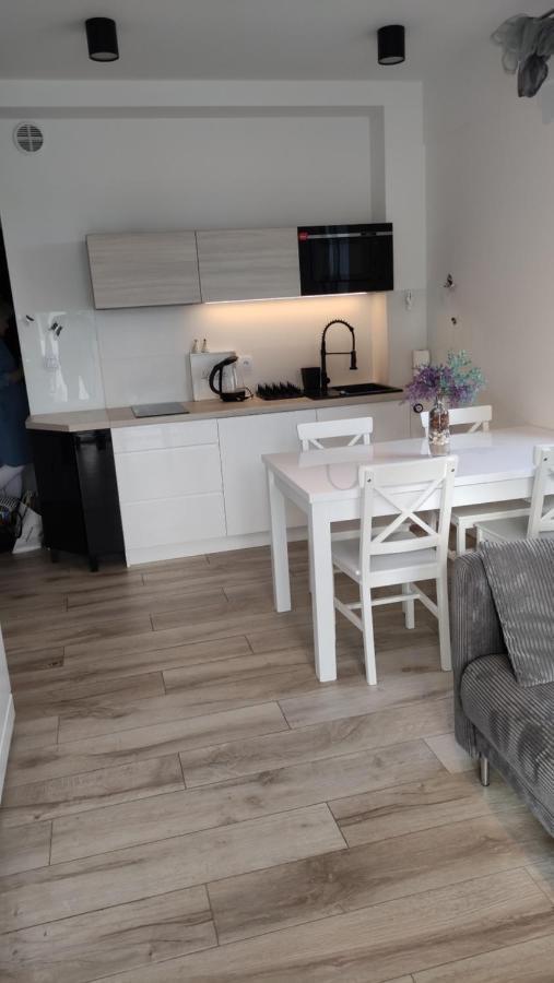 Apartament Tecza II Rewal Bagian luar foto
